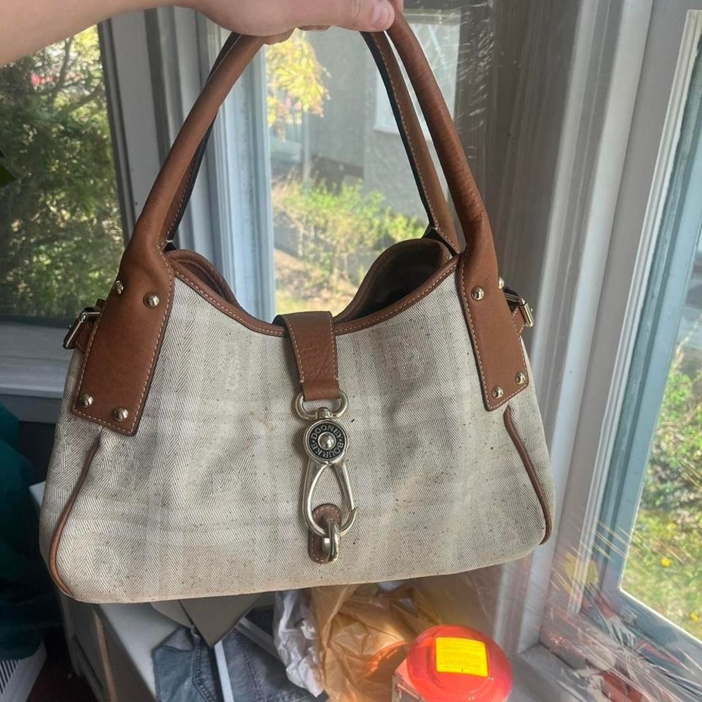 y2k 2000s Cream Monogram Dooney & Bourke shoulder bag / Handbag
